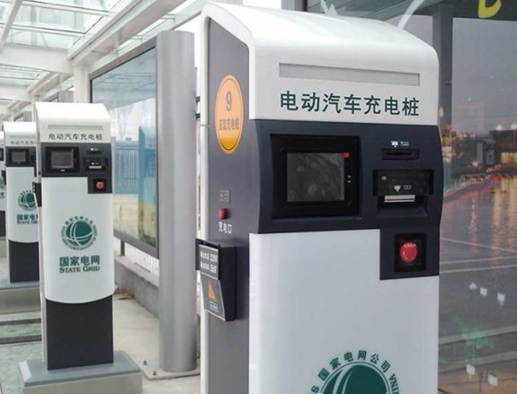 中國企業(yè)數(shù)倍薪水挖人 韓國電池業(yè)界嚇壞了！