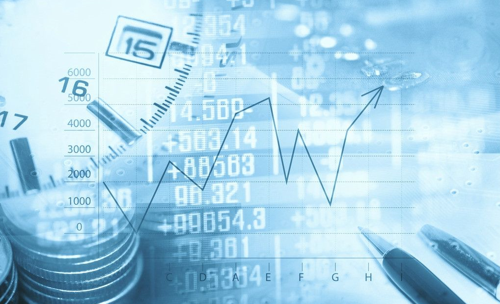 公募基金繼續(xù)增持藍籌股 減倉TMT和新能源