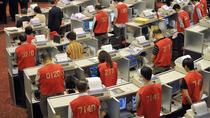 鎖定這10檔港股8大行喊買上調目標價