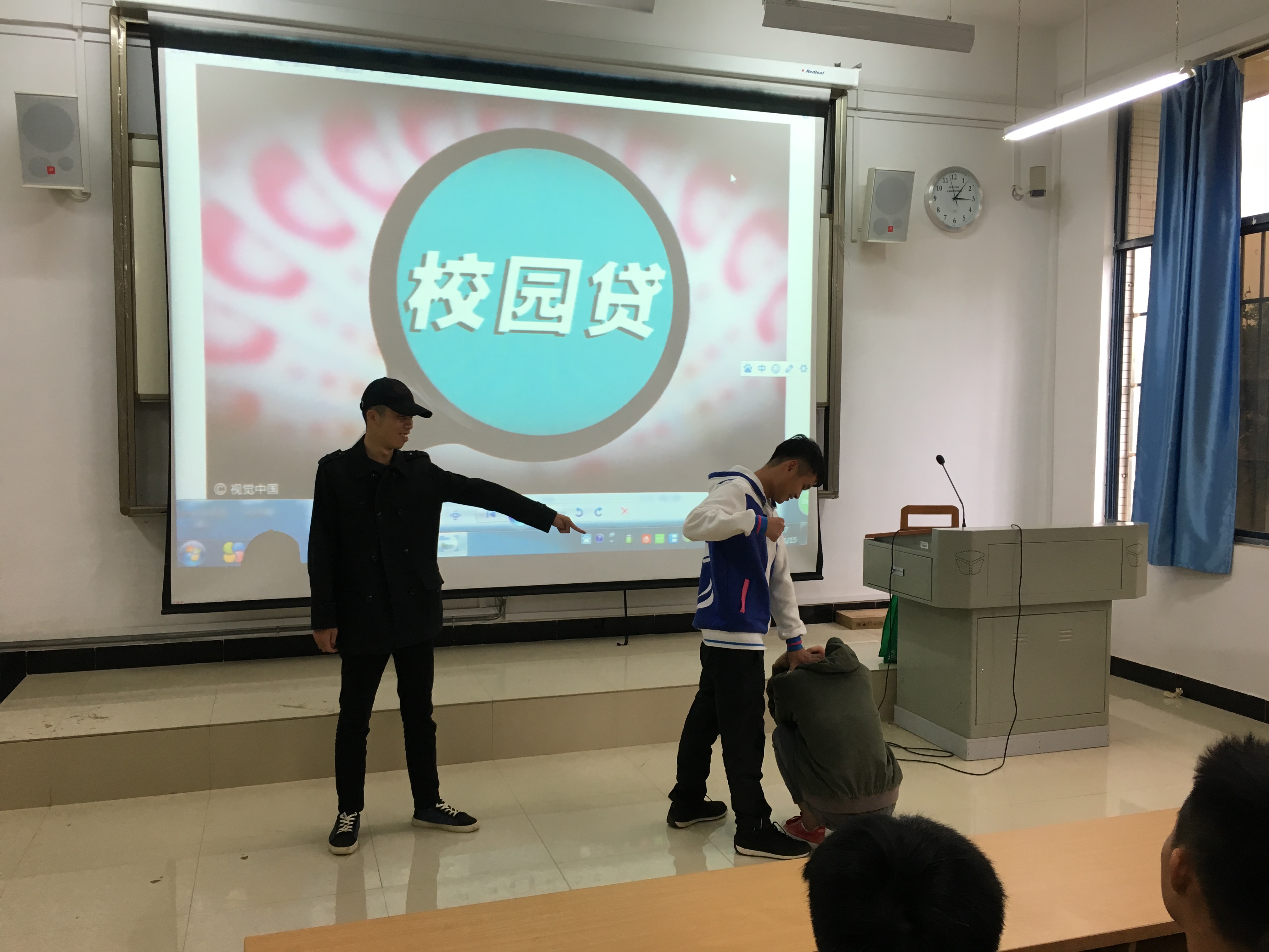 <b>假回租真放貸 現金貸換馬甲卷土重來直奔大學生！</b>