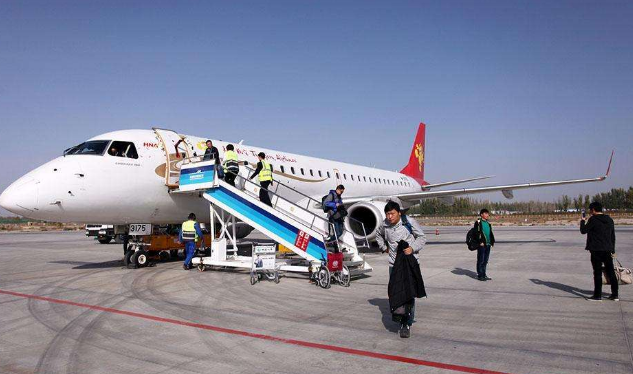 股票行情：重返二千九 機場民航股續跌