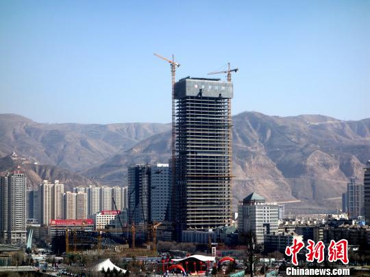 圖為西寧市一在建商品房。（資料圖） 孫睿 攝
