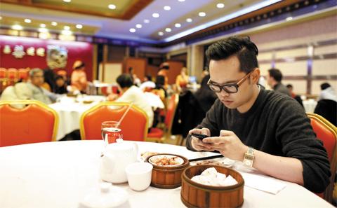 為什么不但單身還窮？單身狗的消費陷阱要小心