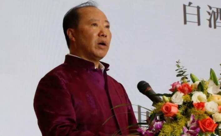 貴州茅臺(tái)董事長(zhǎng)袁仁國(guó)：茅臺(tái)酒是拿來喝的不是