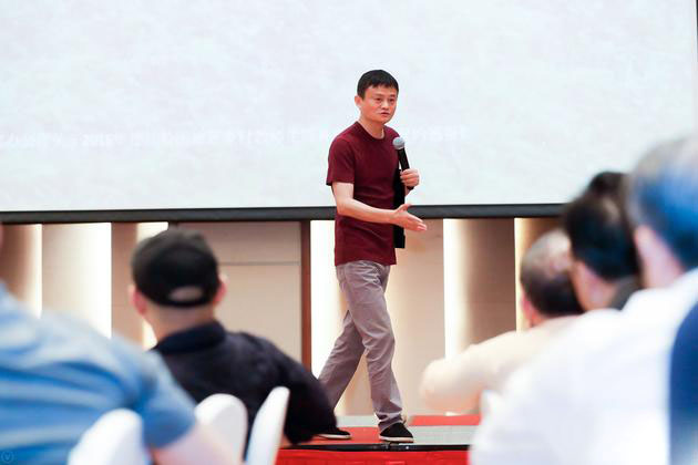 馬云推鄉村寄宿制學校計劃 著名主持人汪涵建言
