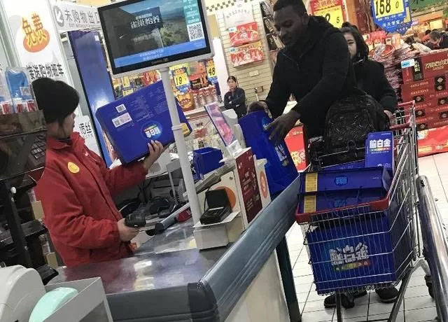 代購非中國專利,非洲小哥中國代購月入2萬