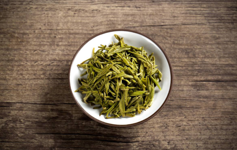 不會做茶葉，卻創立了國內第一家上市茶行！