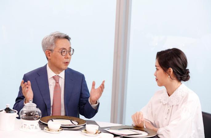 A股冰與火之歌：“寧王”向左，茅臺(tái)向右