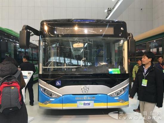 除此之外，按照計劃，珠海銀隆的成都新能源產業園項目蘭將在今年6月投產。目前珠海銀隆已在珠海、石家莊、武安建成3大生產基地。其中，魏銀倉的老家河北武安也是珠海銀隆的最早的基地，武安新能源產業園擁有包括鈦酸鋰材料、電池、儲能、新能源汽車在內的完整產業鏈。