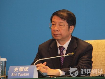 財政部副部長史耀斌今日指出，政府下大力氣取消、停征和免征了一大批政府性基金和行政事業性收費