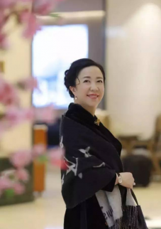 中興霸道女總裁因非法集資自首 已凈身出戶