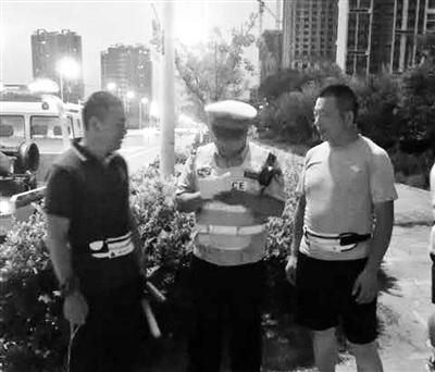 交警勸導暴走團 真是有人支持有人反對表示學校暴走太單調