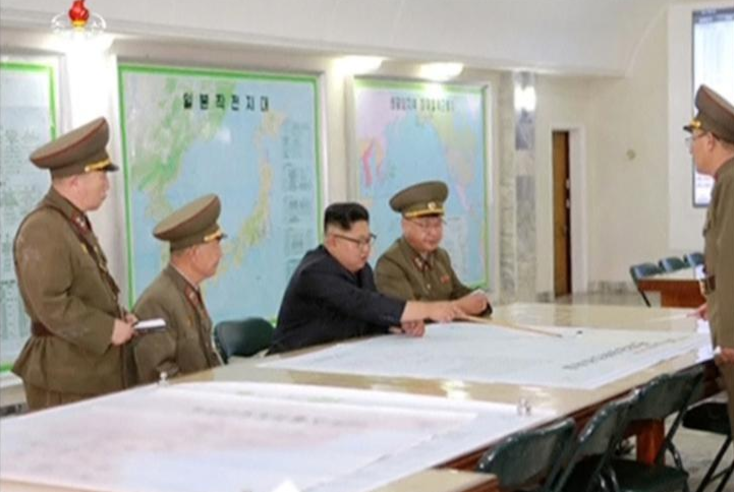 金正恩視察朝鮮人民軍指揮部