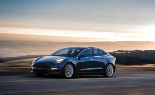 特斯拉為Model 3籌資　首發債券價格大跌