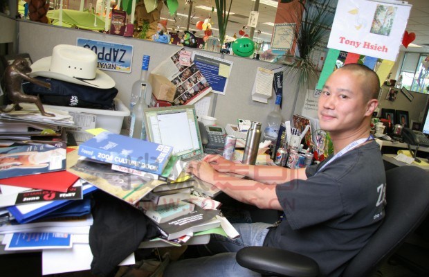 創業資訊：“蚯蚓大王”棄讀博機會 創建zappos