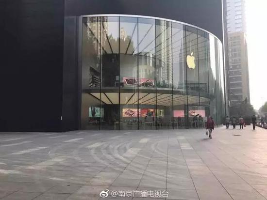iPhone 8大面積退貨 蘋果概念股“青”一色