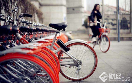 <b>共享單車亂象背后：10萬小人物與100億大市場</b>