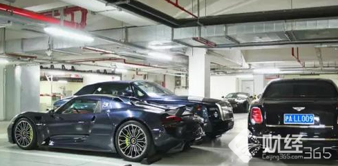 國民老公就是豪！王思聰車庫大曝光，正常人這輩子也難超越了