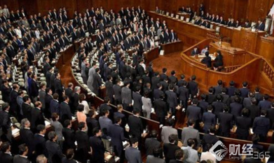 日媒：安倍或將于下月1日連任首相