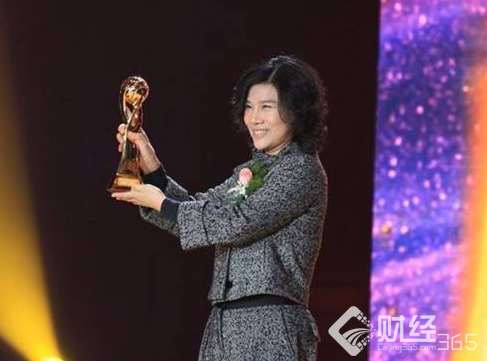 這個女人又搞事情！董明珠的智能雜貨鋪又添加一位格力手機