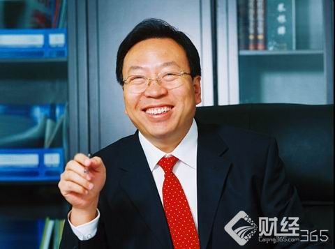 創業資訊：少小離家老大回，教書匠艱苦創業，創立寶塔石化
