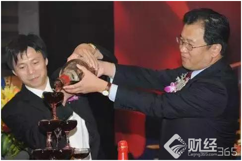 創業資訊：窮小子借900元闖天下 靠“吃虧”換來新天地！