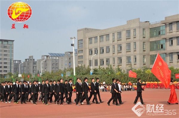 創業早報：微信清理僵尸粉是騙局 余承東簽署嘉獎令