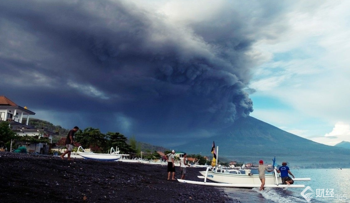 巴厘島火山隨時大爆發，印尼拉響最高警戒