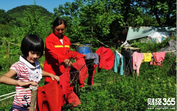 大學生創業：月薪3千求職無人錄用，她返鄉創業月入10萬！