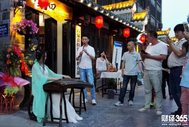 農(nóng)村創(chuàng)業(yè)：美女白領(lǐng)返鄉(xiāng)創(chuàng)業(yè)，賣土特產(chǎn)意外成功