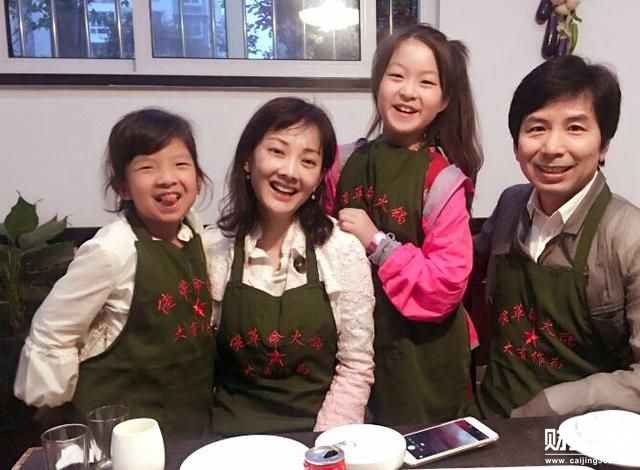 馮鞏郭冬臨的御用老婆被贊春晚最美小品演員,嫁上億富豪低調(diào)生活 馮鞏郭冬臨的御用老婆被贊春晚最美小品演員,嫁上億富豪低調(diào)生活