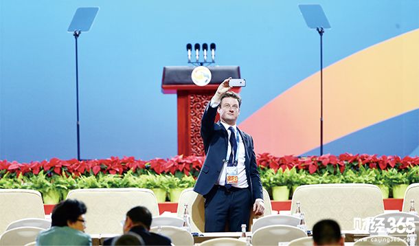 黃金行情分析,黃金操作建議,今日黃金價(jià)格走勢圖,黃金投資,