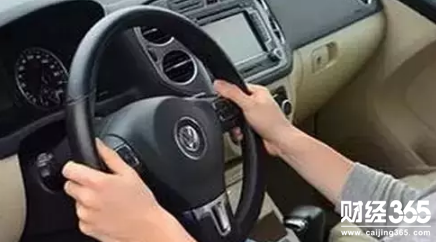 路邊橫向停車技巧