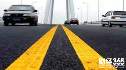 下坡路邊停車