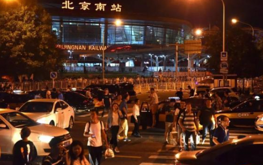 “網約車新政”的尷尬與出路